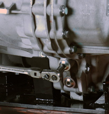 _Graphics/_Raster/OilCooler_RemovePlugs1.jpg _Graphics/_Raster/OilCooler_RemovePlugs1.jpg